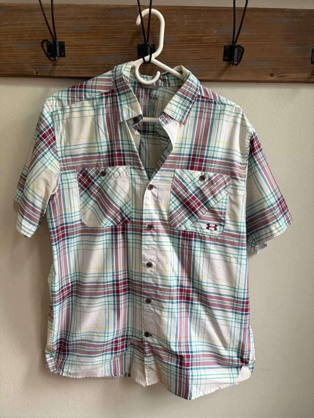 Under Armour Men’s Short Sleeve Plaid Button-Up Shirt - White/Green/Maroon